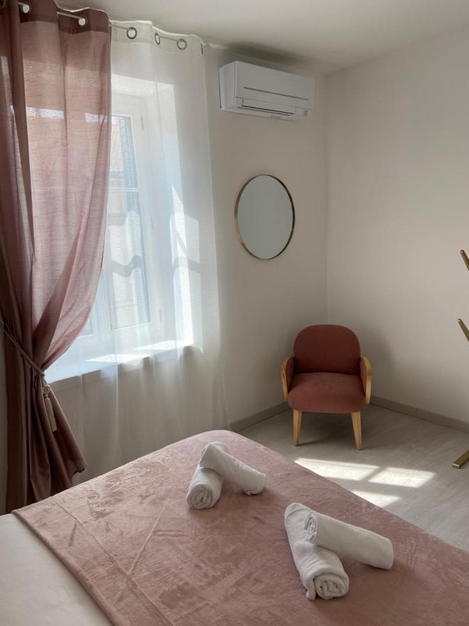 Le Nid Du Faubourg Apartment Beaune  Ngoại thất bức ảnh